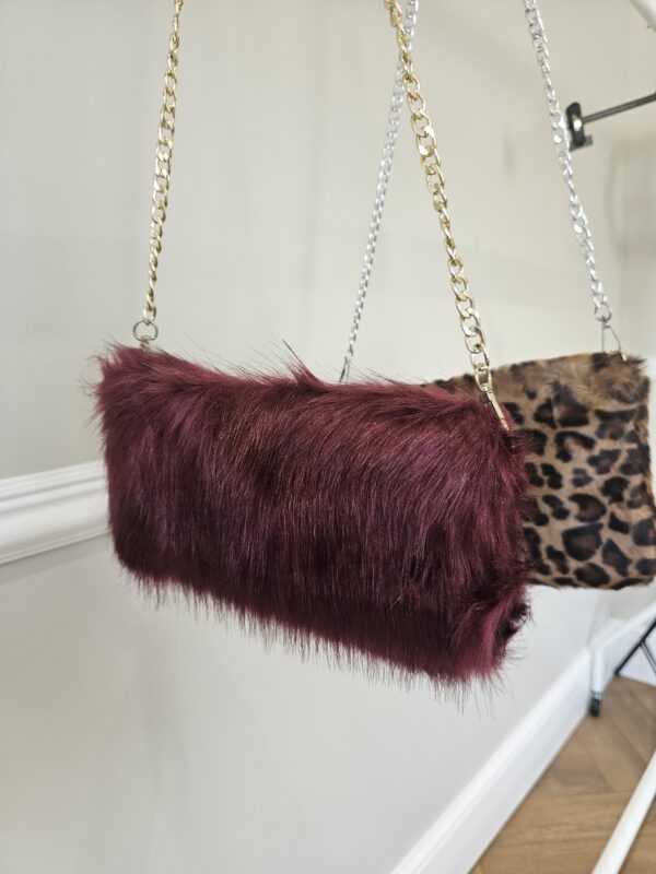 Faux fur chain bags - Image 5