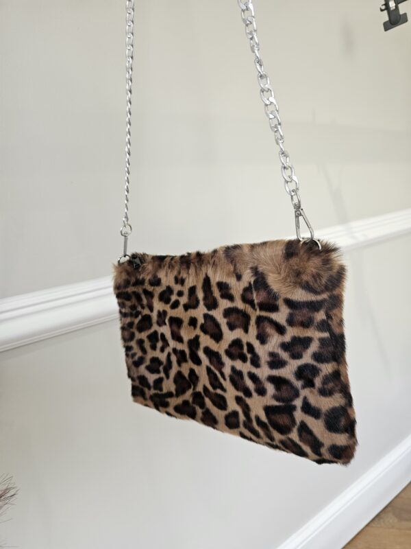 Faux fur chain bags - Image 4