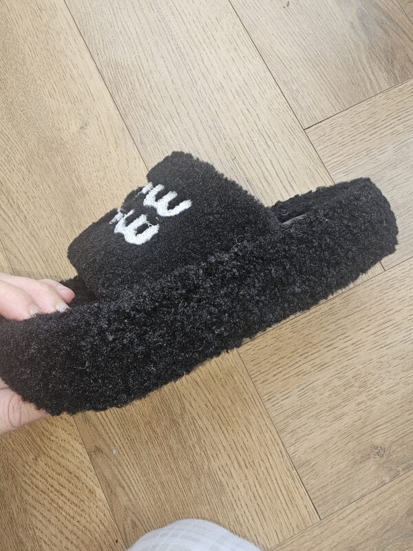 Mu mu slippers - Image 6