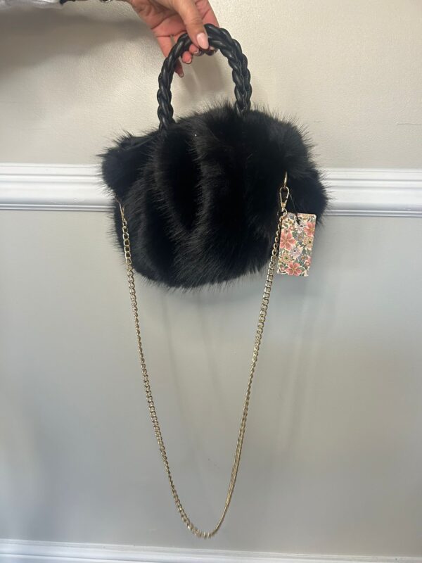Puff ball faux fur bags - Image 4