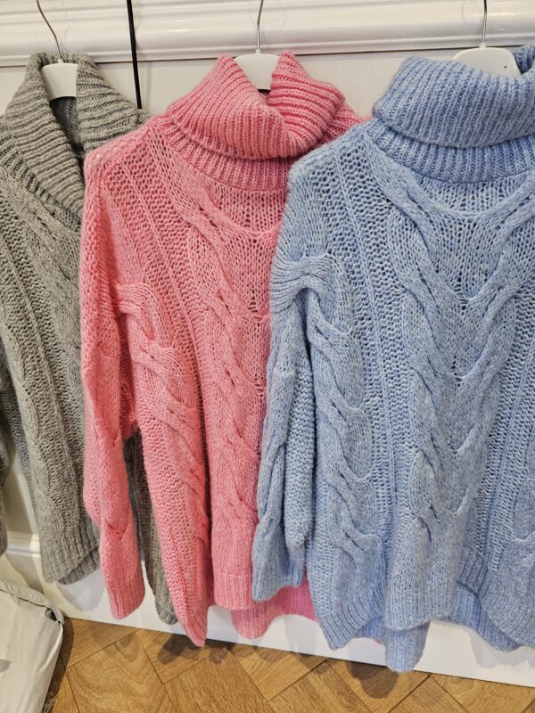 Cable knit