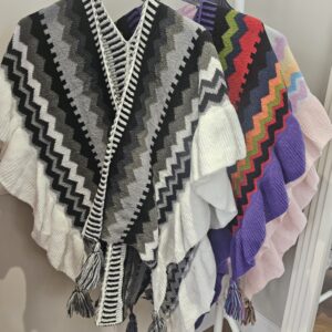 Frill knit shawl