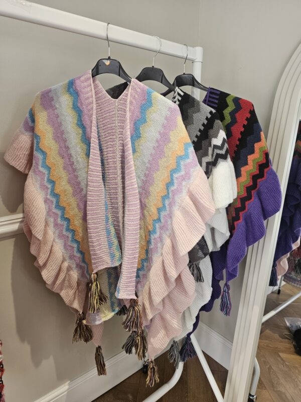 Frill knit shawl - Image 4