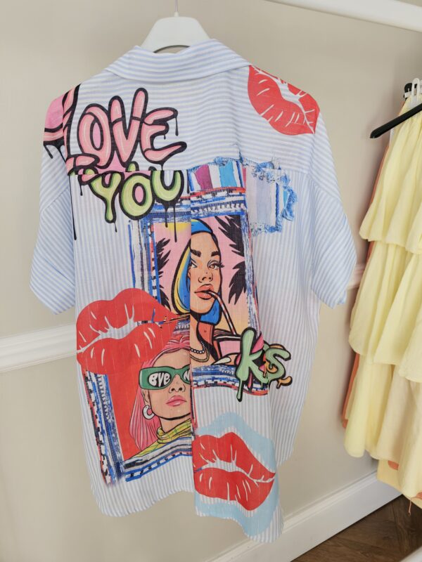 Graffiti kiss shirt