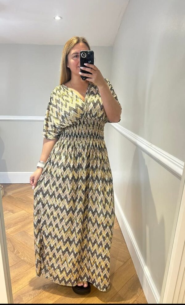 Zigzag magic dress