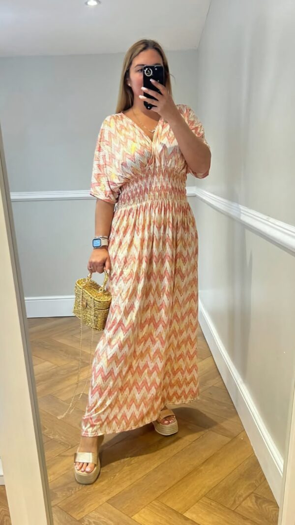 Zigzag magic dress - Image 2