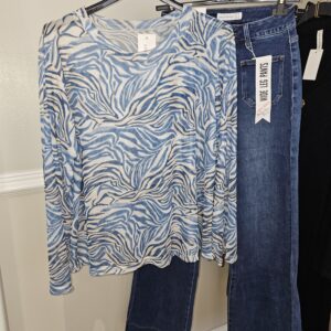 Mesh swirl long sleeve top