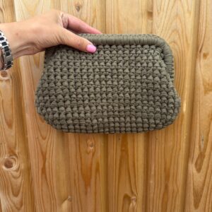 Crochet clutch bag